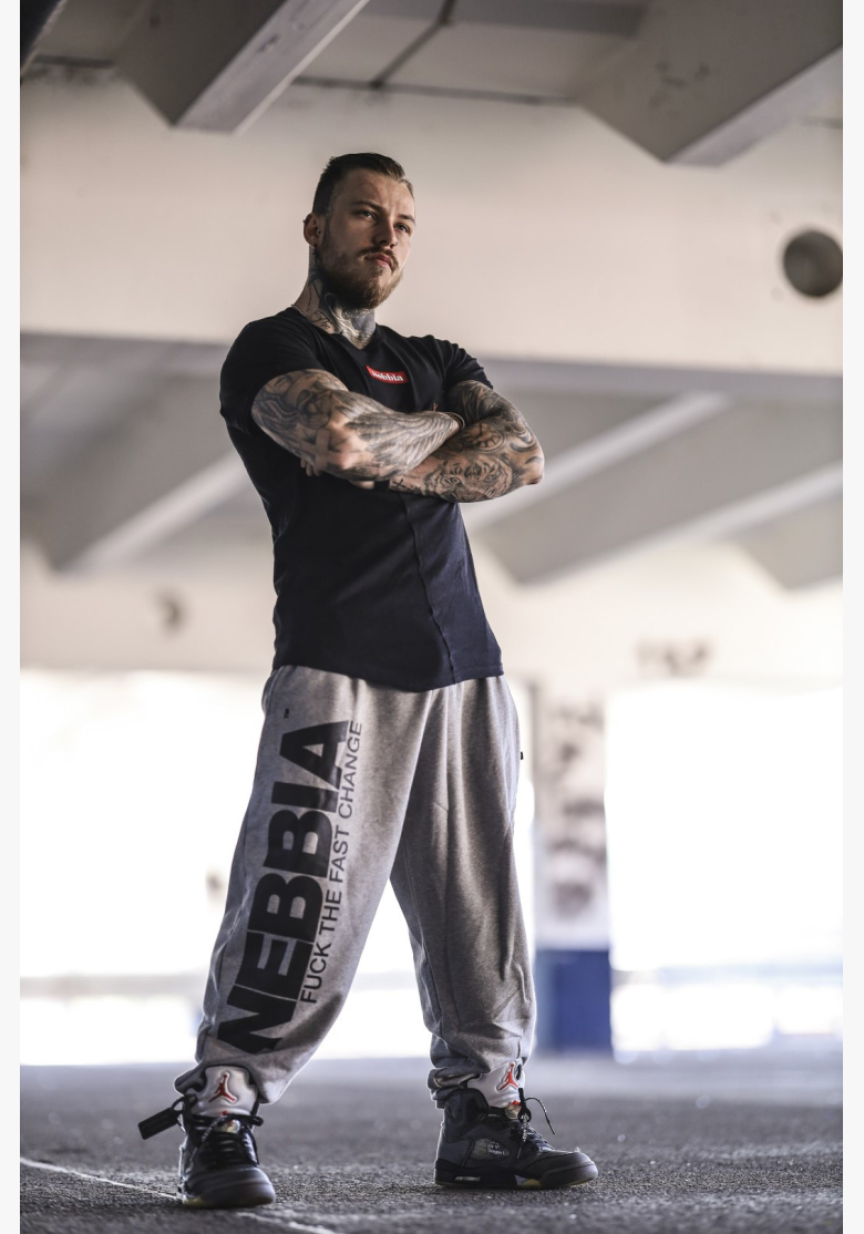 NEBBIA • NEBBIA Iconic Sweatpants BEAST MODE-ON Gray • Nebshop.com NEBBIA • NEBBIA Iconic Sweatpants BEAST MODE-ON Gray • Nebshop.com