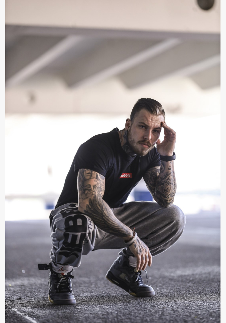 NEBBIA • NEBBIA Iconic Sweatpants BEAST MODE-ON Gray • Nebshop.com NEBBIA • NEBBIA Iconic Sweatpants BEAST MODE-ON Gray • Nebshop.com
