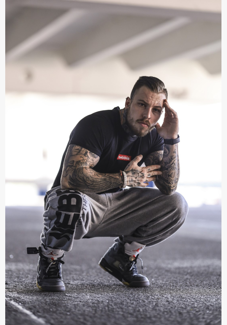 NEBBIA • NEBBIA Iconic Sweatpants BEAST MODE-ON Gray • Nebshop.com NEBBIA • NEBBIA Iconic Sweatpants BEAST MODE-ON Gray • Nebshop.com