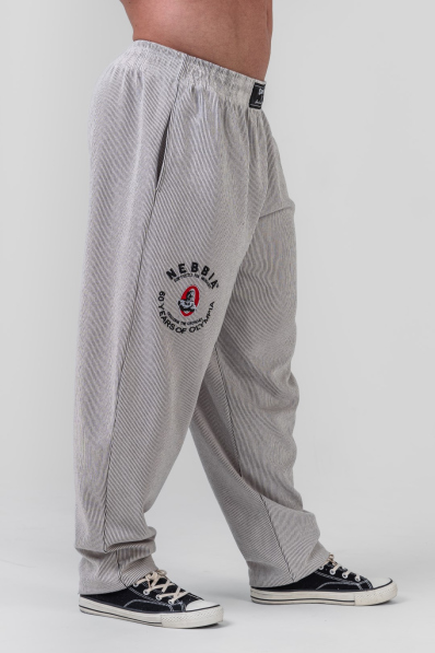 NEBBIA • NEBBIA Oversized tepláky SIGNATURE černé • Nebshop.cz