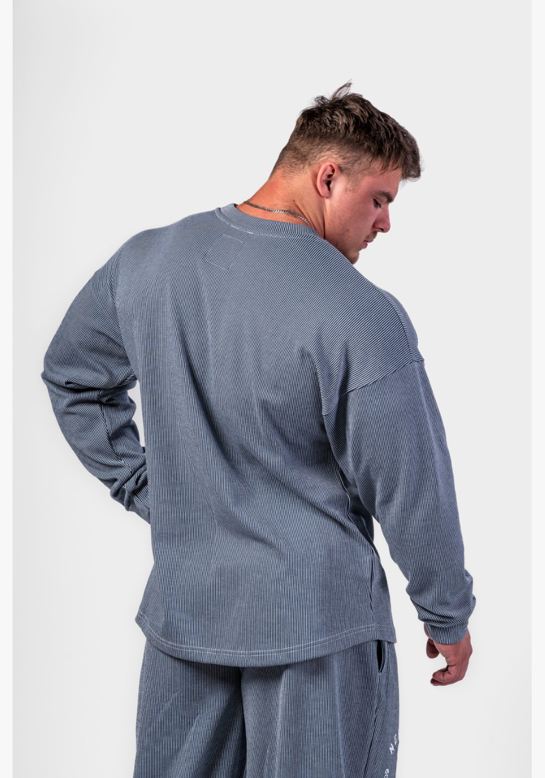 NEBBIA • NEBBIA Oversized mikina bez kapuce SIGNATURE modrá • Nebshop.sk NEBBIA • NEBBIA Oversized mikina bez kapuce SIGNATURE modrá • Nebshop.sk