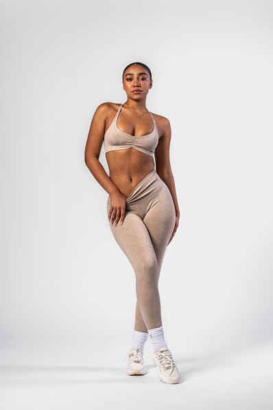 NEBBIA • NEBBIA Bezšvové legíny s vysokým pásom MAXIMUM PUSH-UP krémové • Nebshop.sk