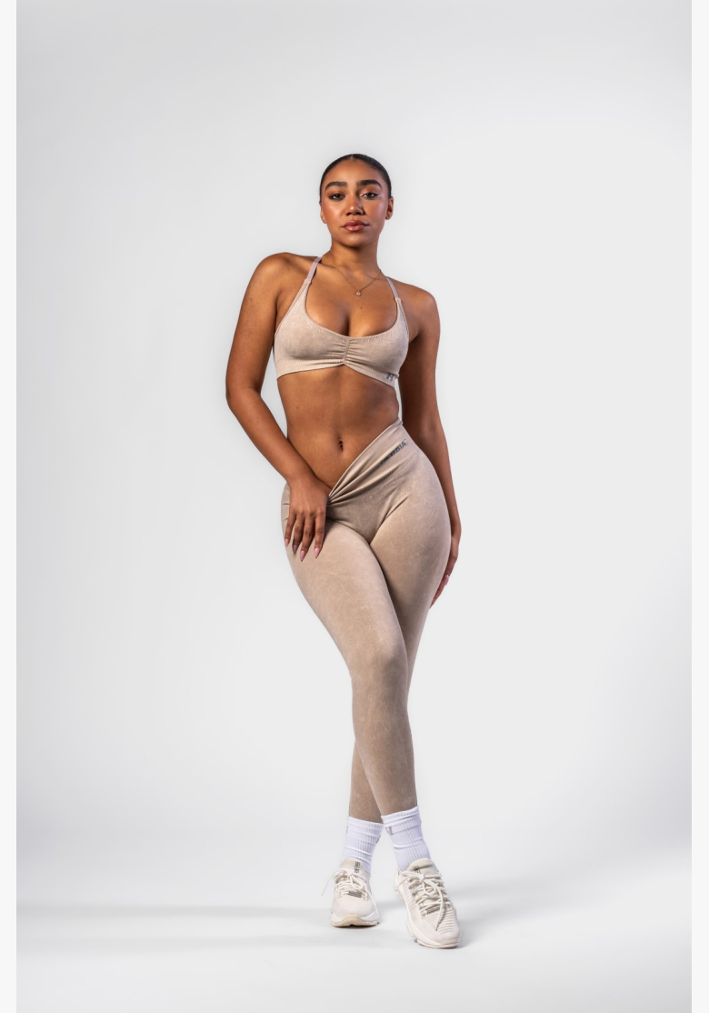 NEBBIA • NEBBIA Bezšvové legíny s vysokým pásom MAXIMUM PUSH-UP krémové • Nebshop.sk NEBBIA • NEBBIA Bezšvové legíny s vysokým pásom MAXIMUM PUSH-UP krémové • Nebshop.sk