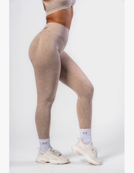 NEBBIA • NEBBIA Bezšvové legíny s vysokým pásom MAXIMUM PUSH-UP krémové • Nebshop.sk