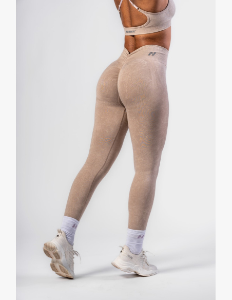 NEBBIA • NEBBIA Bezšvové legíny s vysokým pásom MAXIMUM PUSH-UP krémové • Nebshop.sk