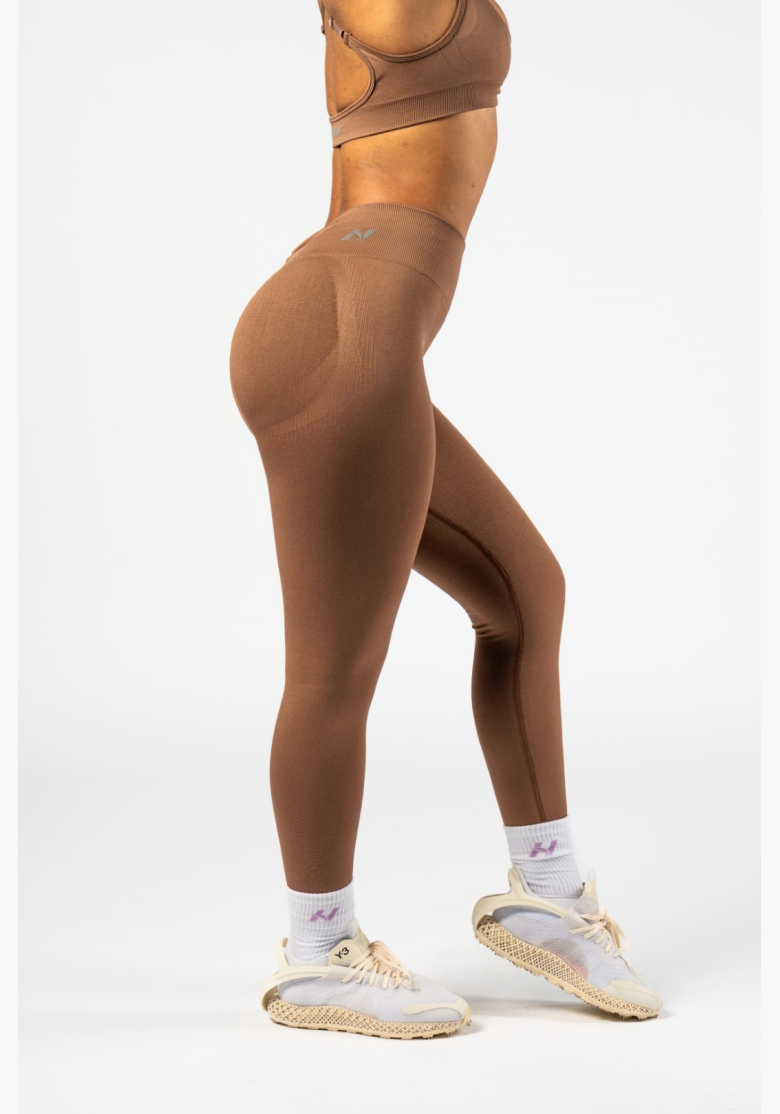 NEBBIA • NEBBIA Leggings seamless con vita alta MAXIMUM PUSH-UP marroni • Nebshop.it NEBBIA • NEBBIA Leggings seamless con vita alta MAXIMUM PUSH-UP marroni • Nebshop.it