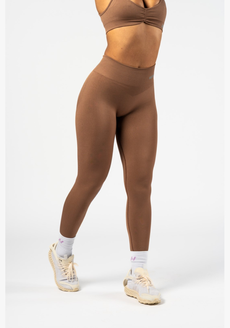 NEBBIA • NEBBIA Leggings seamless con vita alta MAXIMUM PUSH-UP marroni • Nebshop.it NEBBIA • NEBBIA Leggings seamless con vita alta MAXIMUM PUSH-UP marroni • Nebshop.it