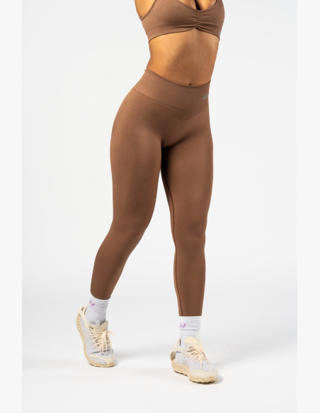 NEBBIA • NEBBIABezšvírové legíny s vysokým pásom MAXIMUM PUSH-UP hnedé • Nebshop.sk