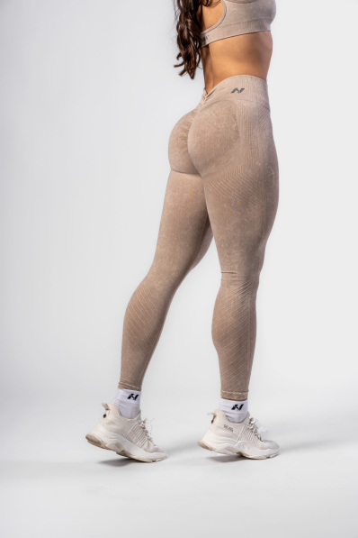 NEBBIA • NEBBIA Bezešvé push-up legíny s vysokým pasem TOTALLY SEAMLESS krémové • Nebshop.cz 2