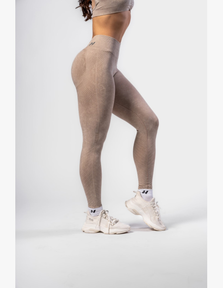 NEBBIA • NEBBIA Bezšvové push-up legíny s vysokým pásom TOTALLY SEAMLESS krémové • Nebshop.sk