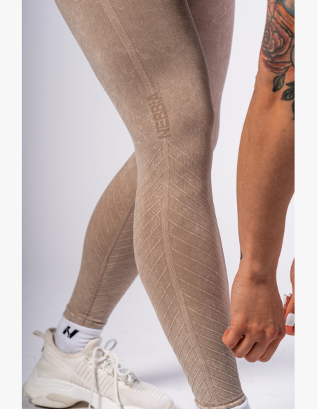 NEBBIA • NEBBIA Bezšvové push-up legíny s vysokým pásom TOTALLY SEAMLESS krémové • Nebshop.sk