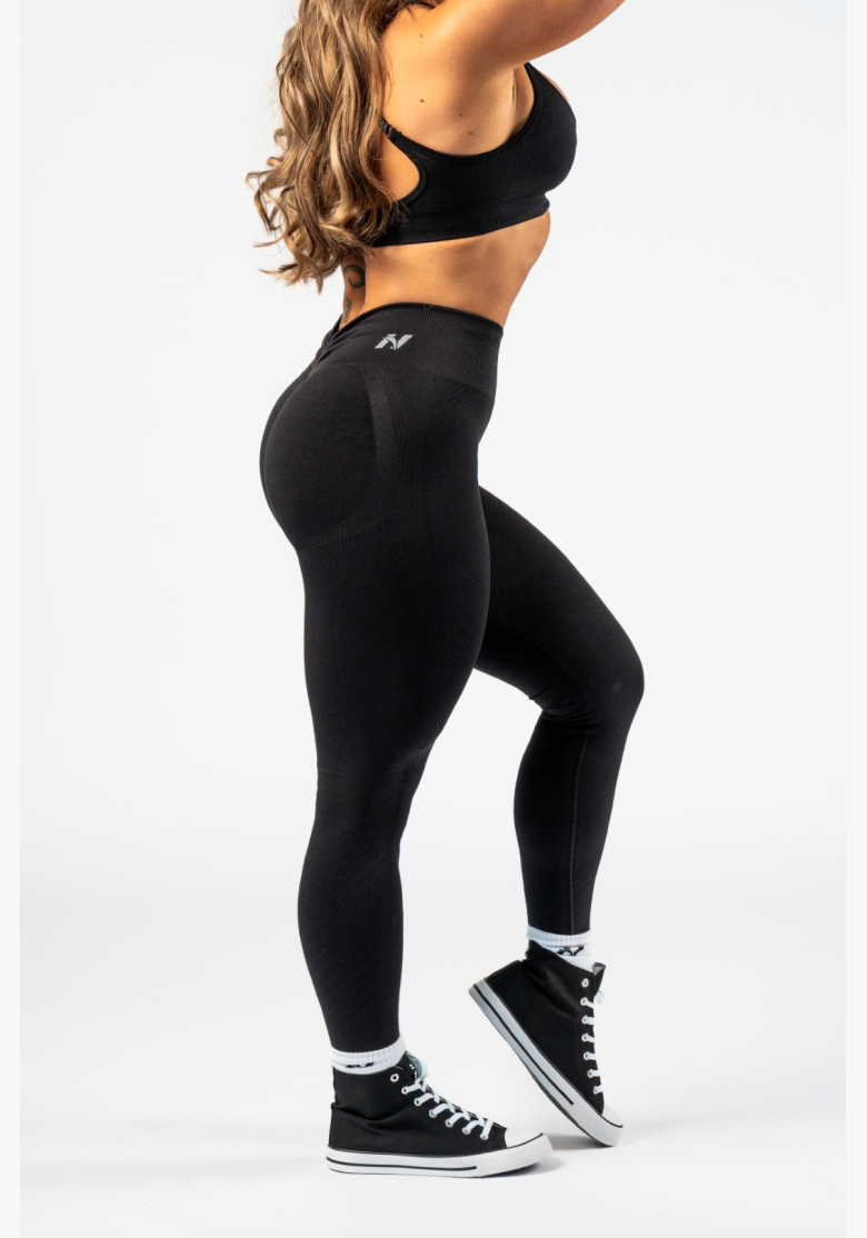 NEBBIA • NEBBIA Seamless push-up leggings with high waist TOTALLY SEAMLESS black • Nebshop.cz NEBBIA • NEBBIA Seamless push-up leggings with high waist TOTALLY SEAMLESS black • Nebshop.cz
