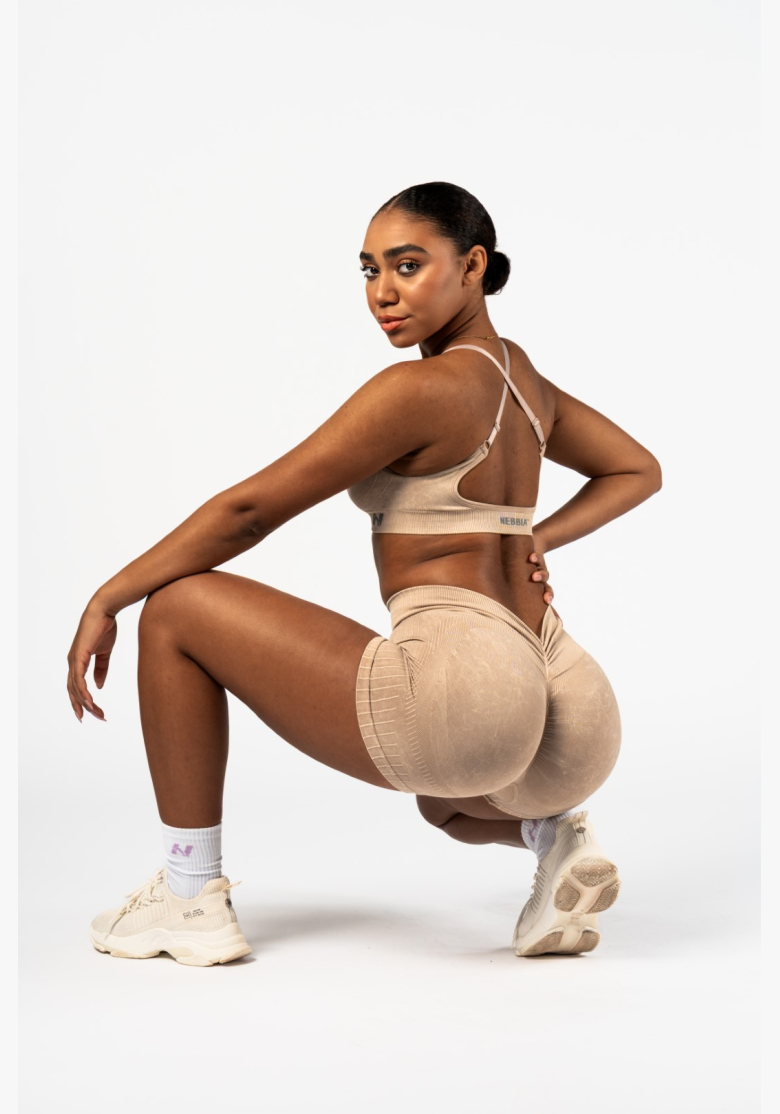 NEBBIA • NEBBIA Bezšvové push-up šortky s vysokým pásom TOTALLY SEAMLESS krémové • Nebshop.sk NEBBIA • NEBBIA Bezšvové push-up šortky s vysokým pásom TOTALLY SEAMLESS krémové • Nebshop.sk