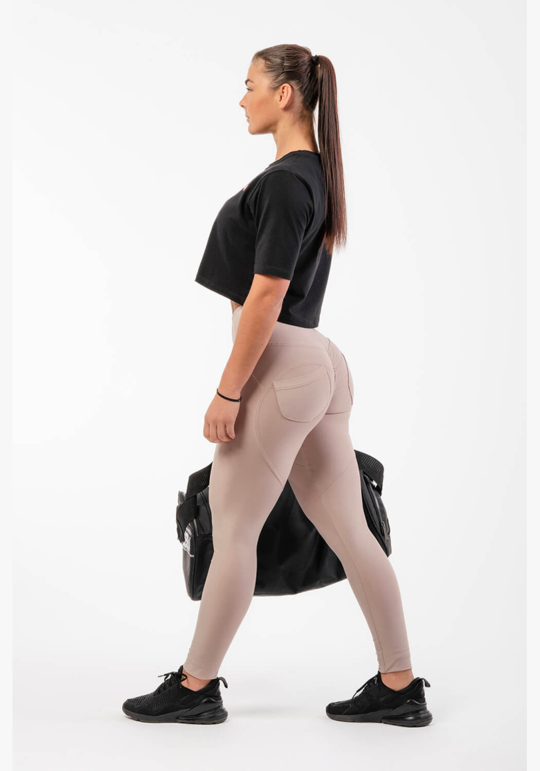 NEBBIA • Lifting Effect Bubble Butt legíny s vysokým pasem • NEBBIAshop.cz NEBBIA • Lifting Effect Bubble Butt legíny s vysokým pasem • NEBBIAshop.cz