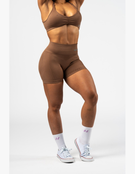 NEBBIA • NEBBIA Bezšvové push-up šortky s vysokým pásom TOTALLY SEAMLESS hnedé • Nebshop.sk