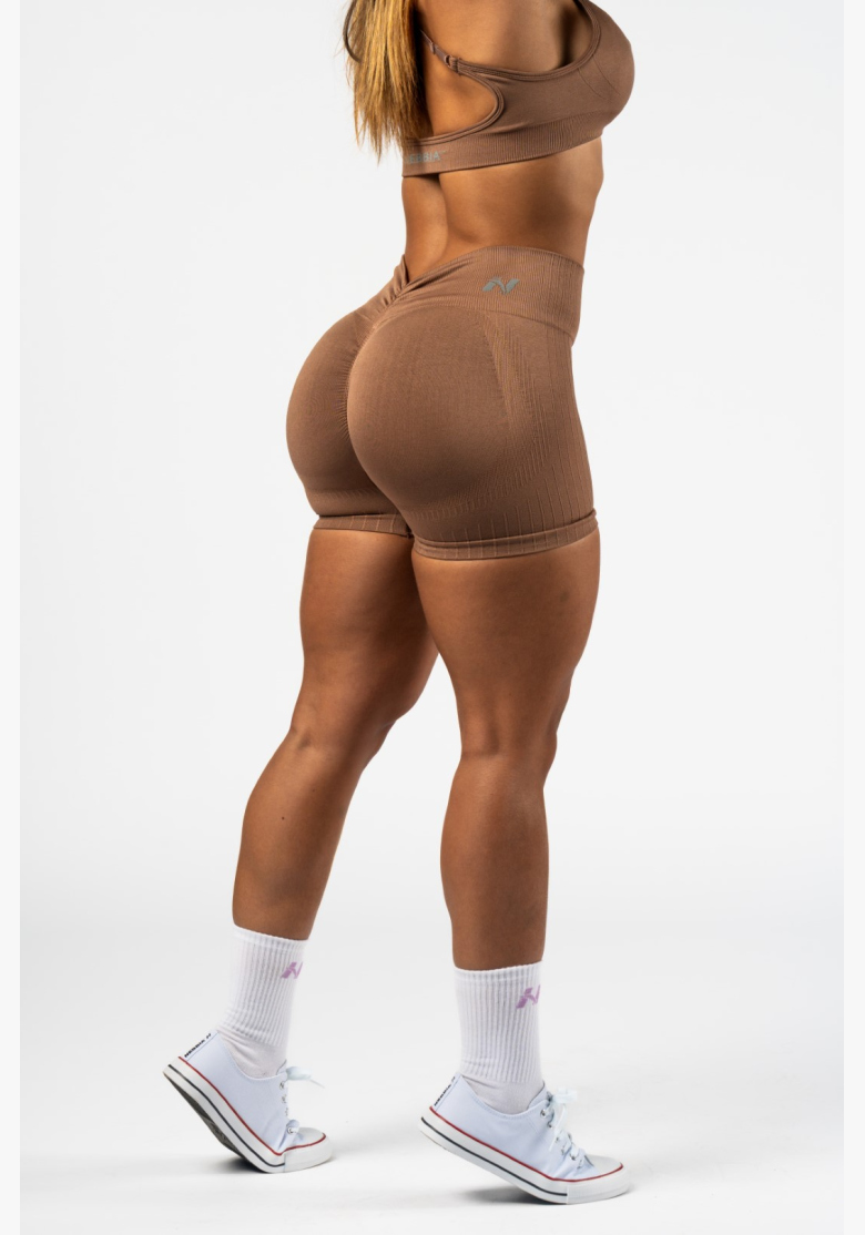 NEBBIA • NEBBIA Bezšvové push-up šortky s vysokým pásom TOTALLY SEAMLESS hnedé • Nebshop.sk NEBBIA • NEBBIA Bezšvové push-up šortky s vysokým pásom TOTALLY SEAMLESS hnedé • Nebshop.sk