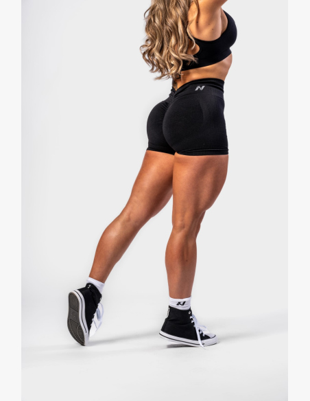 NEBBIA • NEBBIA Bezšvové push-up šortky s vysokým pásom TOTALLY SEAMLESS čierne • Nebshop.sk