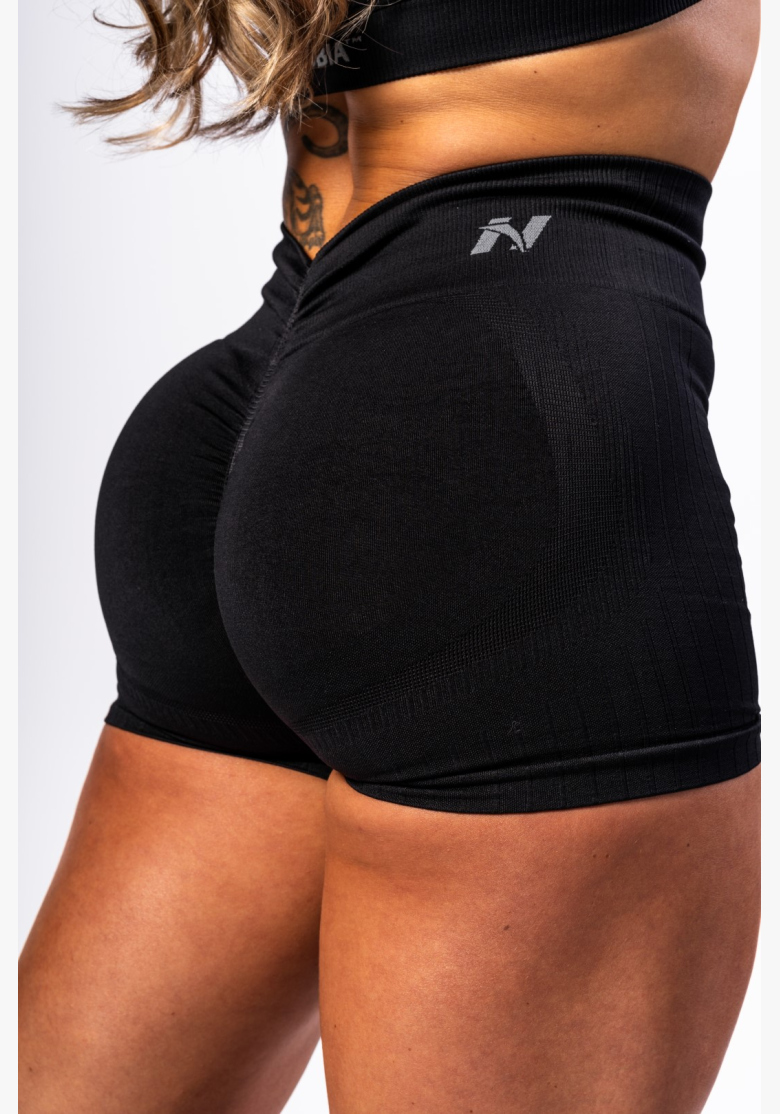 NEBBIA • NEBBIA Bezšvové push-up šortky s vysokým pásom TOTALLY SEAMLESS čierne • Nebshop.sk NEBBIA • NEBBIA Bezšvové push-up šortky s vysokým pásom TOTALLY SEAMLESS čierne • Nebshop.sk