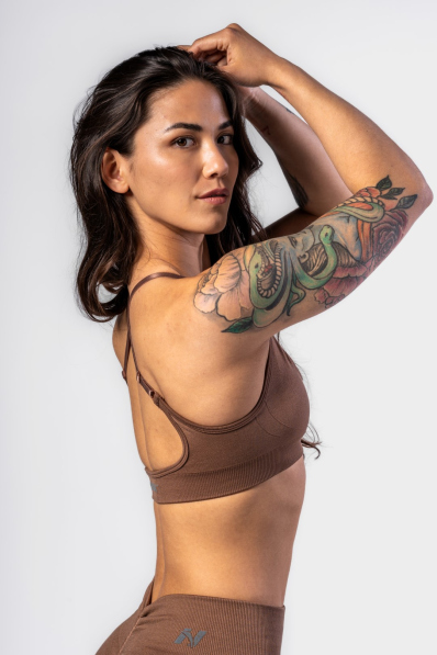 NEBBIA • NEBBIA Športová podprsenka so strednou oporou TOTALLY SEAMLESS hnedá • Nebshop.sk 2
