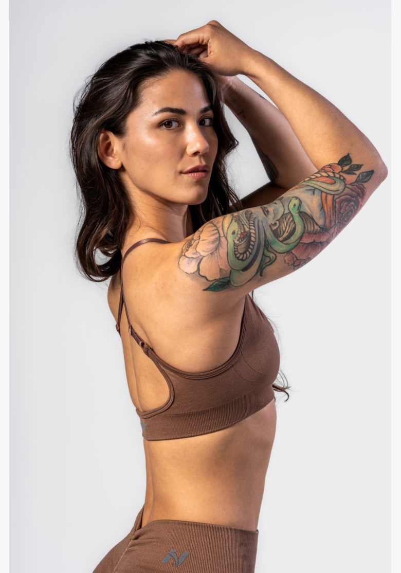 NEBBIA • NEBBIA Sports Bra with Medium Support TOTALLY SEAMLESS brown • Nebshop.cz NEBBIA • NEBBIA Sports Bra with Medium Support TOTALLY SEAMLESS brown • Nebshop.cz