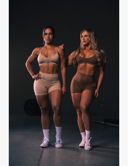 NEBBIA • NEBBIA Top sportivo con supporto medio TOTALLY SEAMLESS marrone • Nebshop.cz