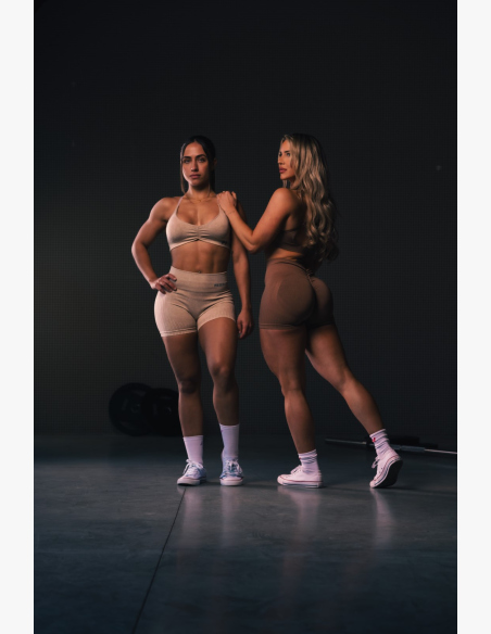 NEBBIA • NEBBIA Top sportivo con supporto medio TOTALLY SEAMLESS marrone • Nebshop.cz