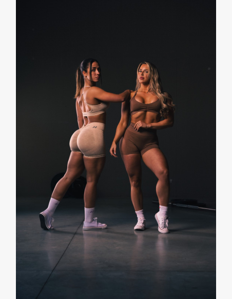 NEBBIA • NEBBIA Top sportivo con supporto medio TOTALLY SEAMLESS marrone • Nebshop.cz