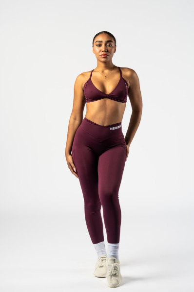 NEBBIA • NEBBIA Sportovní podprsenka se střední oporou TWIST-KNOT bordová • Nebshop.cz 2