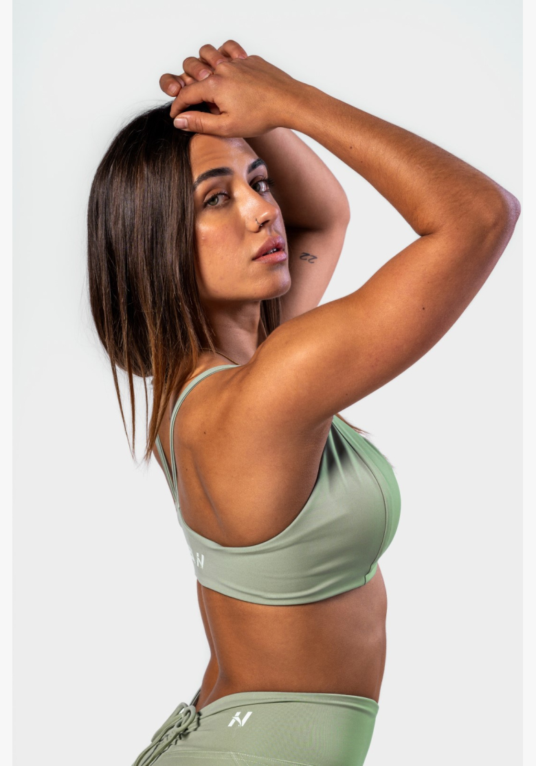 NEBBIA • NEBBIA Sports bra with medium support TWIST-KNOT light green • Nebshop.cz NEBBIA • NEBBIA Sports bra with medium support TWIST-KNOT light green • Nebshop.cz