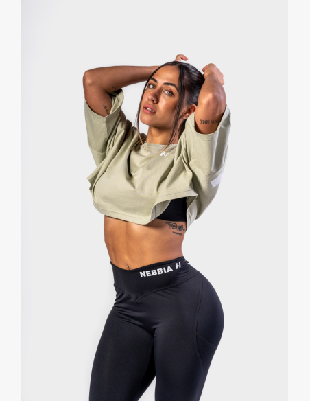 NEBBIA • NEBBIA Oversized crop tričko JUST FLOW svetlozelené • Nebshop.cz