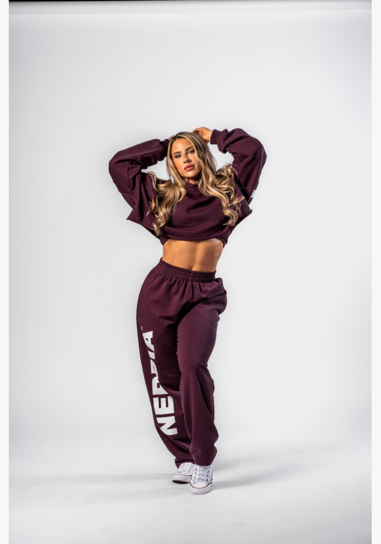 NEBBIA • NEBBIA Oversized hoodie with hood OWN YOUR POWER burgundy • Nebshop.cz NEBBIA • NEBBIA Oversized hoodie with hood OWN YOUR POWER burgundy • Nebshop.cz