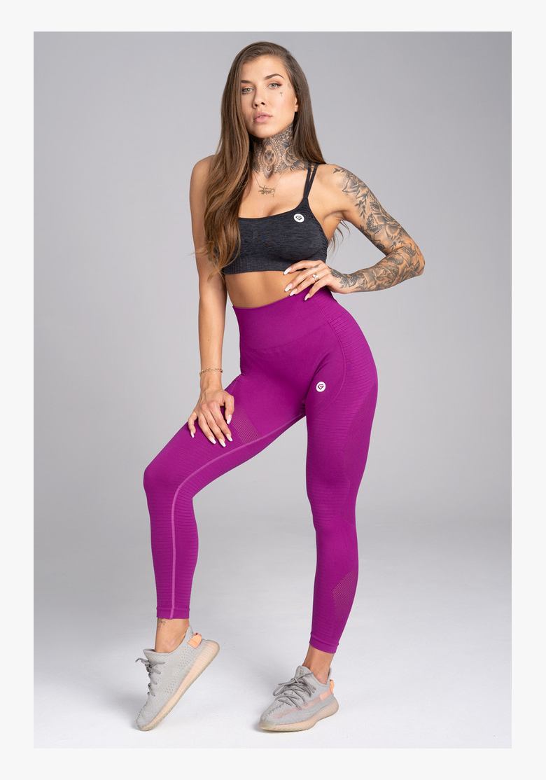 GYM GLAMOUR • Gym Glamour Bezšvíkové fitness legíny Flash Fialové • NebShop GYM GLAMOUR • Gym Glamour Bezšvíkové fitness legíny Flash Fialové • NebShop