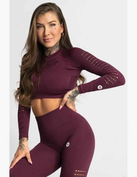 GYM GLAMOUR • Gym Glamour Long Sleeve Crop Top Dark Berry • NebShop