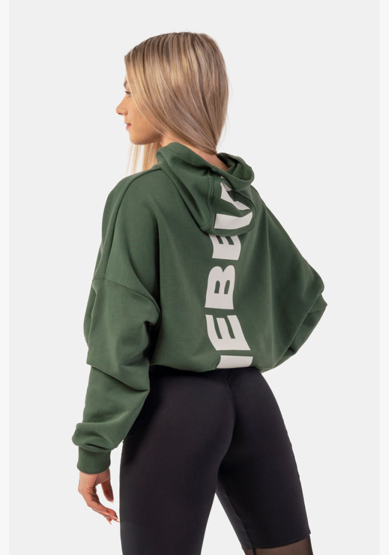 NEBBIA • Voľná crop mikina s kapucňou Iconic • NEBBIAshop.sk NEBBIA • Voľná crop mikina s kapucňou Iconic • NEBBIAshop.sk