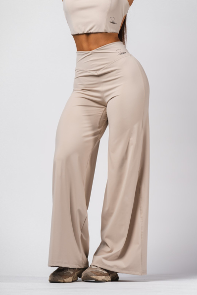 NEBBIA Deni x NEBBIA Flared high-waisted cream pants 2