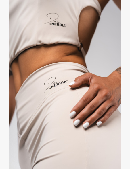 NEBBIA Deni x NEBBIA Flared high-waisted cream pants