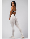 Discover Flow Seamless leggings – seamless cut, extra push-up effect, and comfort that will help you handle even the toughest workout.