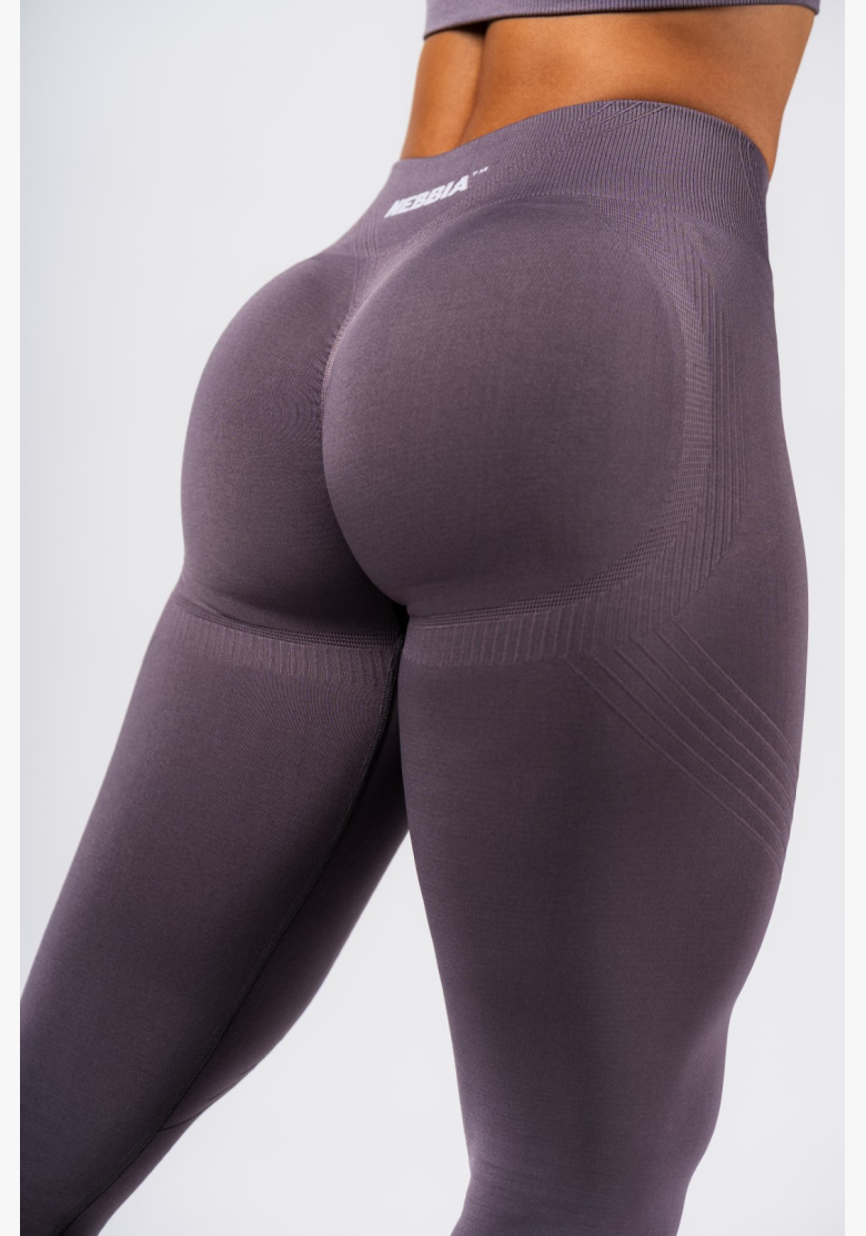 NEBBIA Tvarujúce bezšvové maximum push-up legíny FLOW SEAMLESS šedé NEBBIA Tvarujúce bezšvové maximum push-up legíny FLOW SEAMLESS šedé