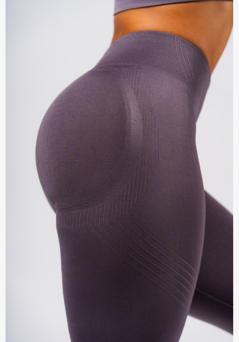 NEBBIA Tvarujúce bezšvové maximum push-up legíny FLOW SEAMLESS šedé NEBBIA Tvarujúce bezšvové maximum push-up legíny FLOW SEAMLESS šedé