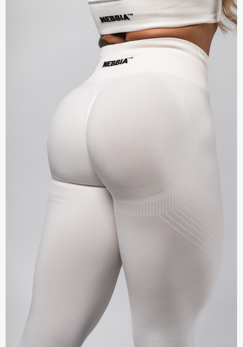 NEBBIA Tvarujúce bezšvové maximum push-up legíny FLOW SEAMLESS krémové NEBBIA Tvarujúce bezšvové maximum push-up legíny FLOW SEAMLESS krémové