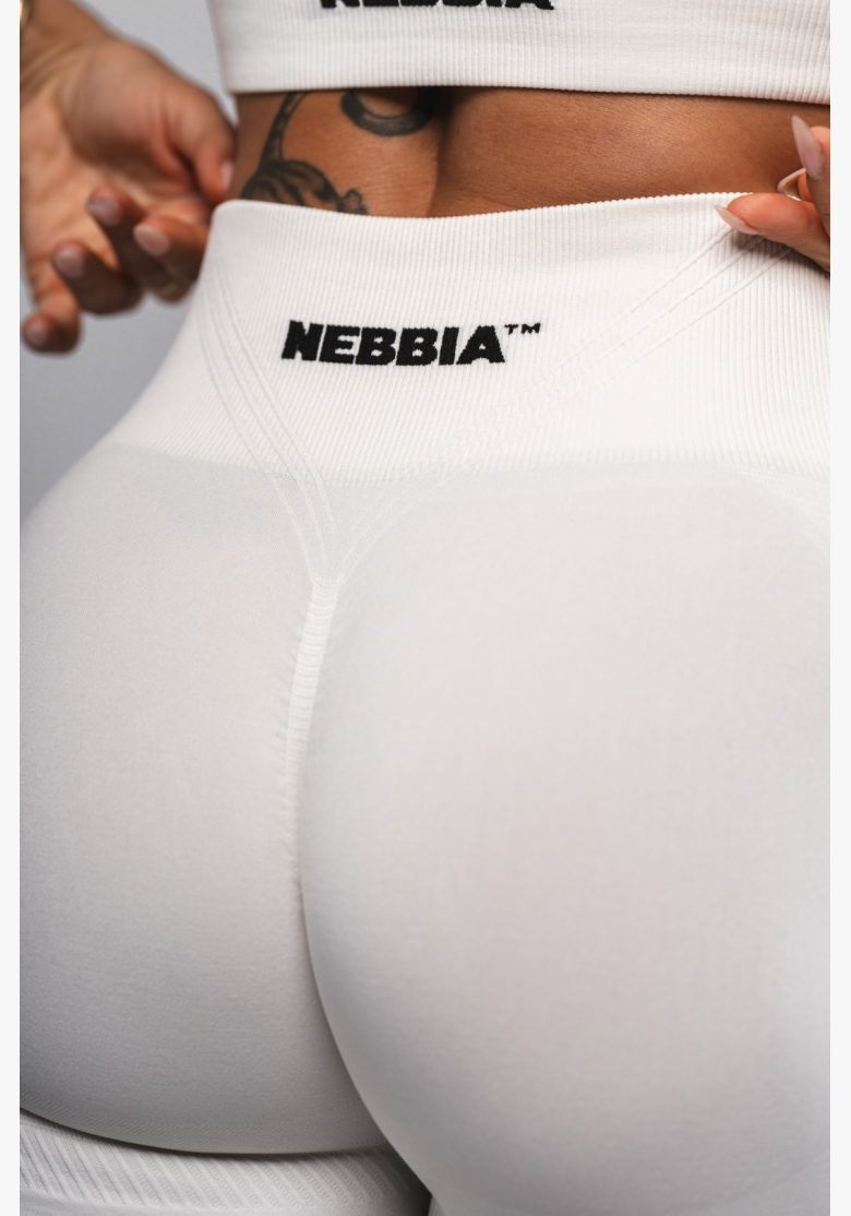 NEBBIA Tvarujúce bezšvové maximum push-up legíny FLOW SEAMLESS krémové NEBBIA Tvarujúce bezšvové maximum push-up legíny FLOW SEAMLESS krémové
