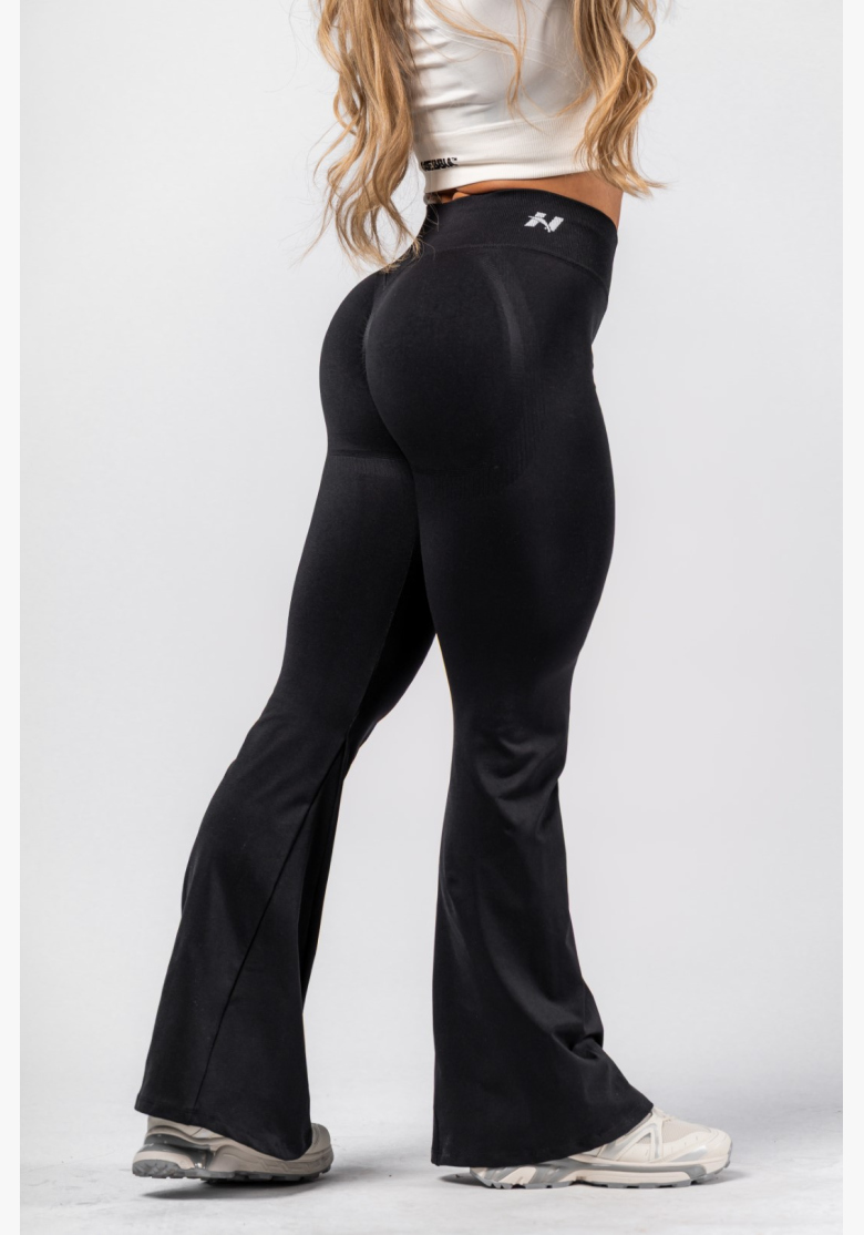 NEBBIA Tvarujúce bezšvové flared legíny FLOW SEAMLESS NEBBIA Tvarujúce bezšvové flared legíny FLOW SEAMLESS