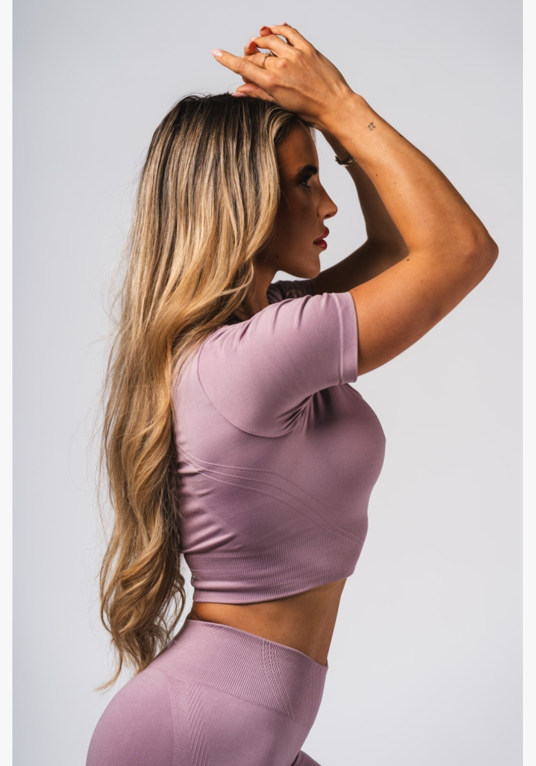 NEBBIA Tvarující bezešvý crop top FLOW SEAMLESS růžové NEBBIA Tvarující bezešvý crop top FLOW SEAMLESS růžové