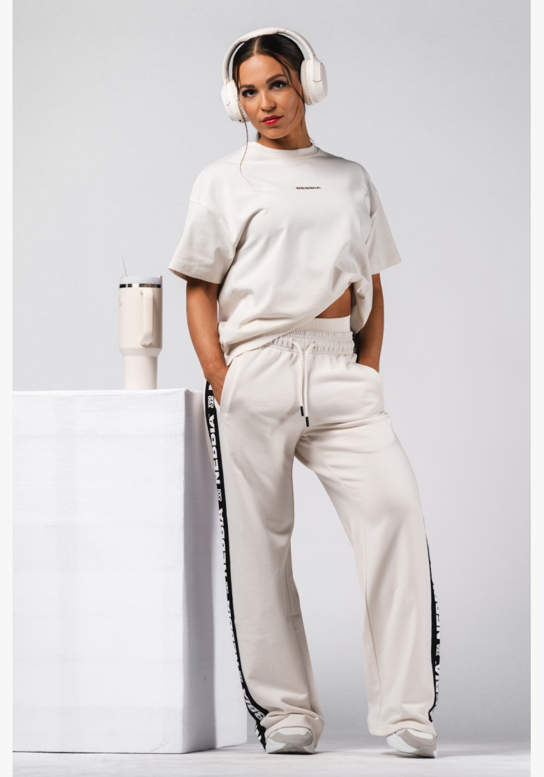 NEBBIA Oversized tričko RESET krémové NEBBIA Oversized tričko RESET krémové